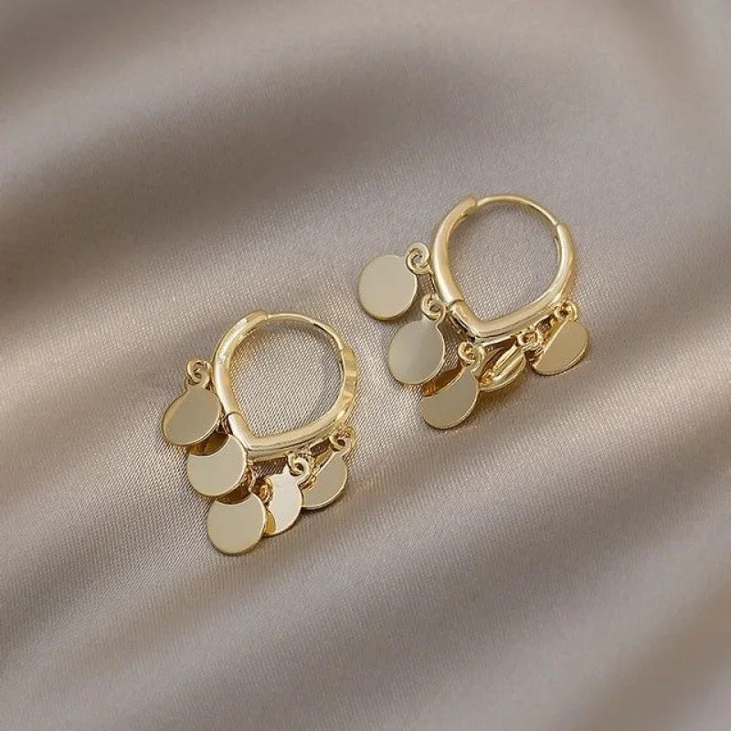 Jhumka Gira dey Hoops